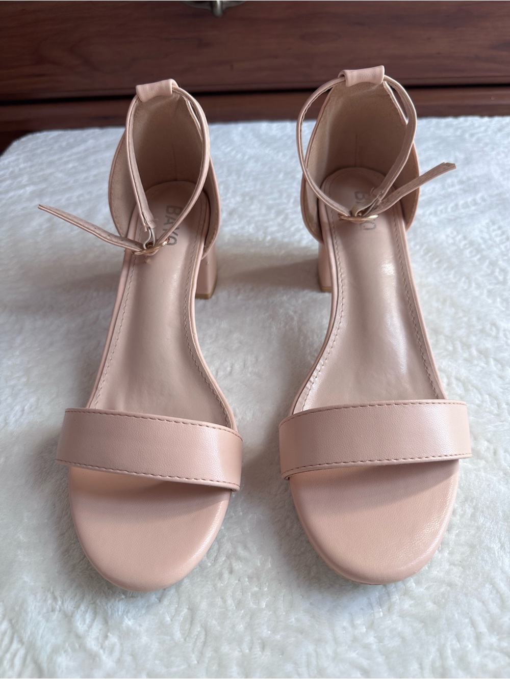 BAYQ Women’s Beige Strappy Ankle Strap Block Heel Sandals Faux Leather 8M
